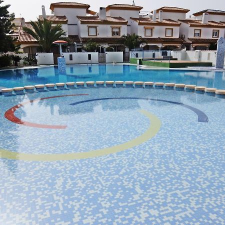 Apartamento Familiar Junto A La Playa De San Fernando - Oliva Dış mekan fotoğraf