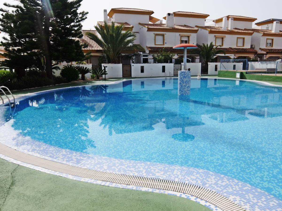 Apartamento Familiar Junto A La Playa De San Fernando - Oliva Dış mekan fotoğraf