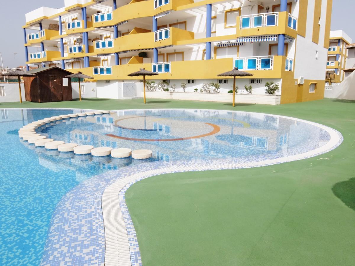 Apartamento Familiar Junto A La Playa De San Fernando - Oliva Dış mekan fotoğraf