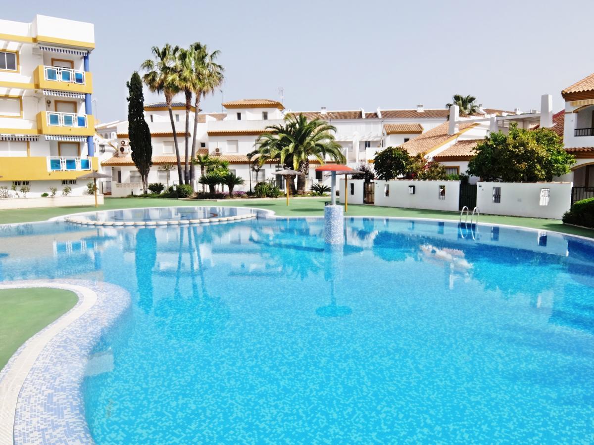 Apartamento Familiar Junto A La Playa De San Fernando - Oliva Dış mekan fotoğraf
